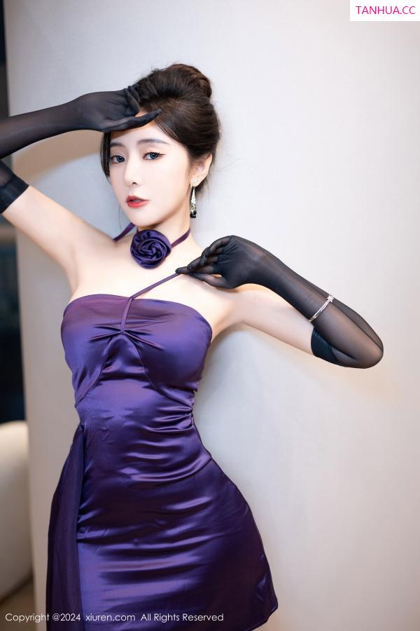 王馨瑶  [XiuRen]高清写真图 2024.06.13 No.8698 王馨瑶yanni 丝袜美腿第41张图片